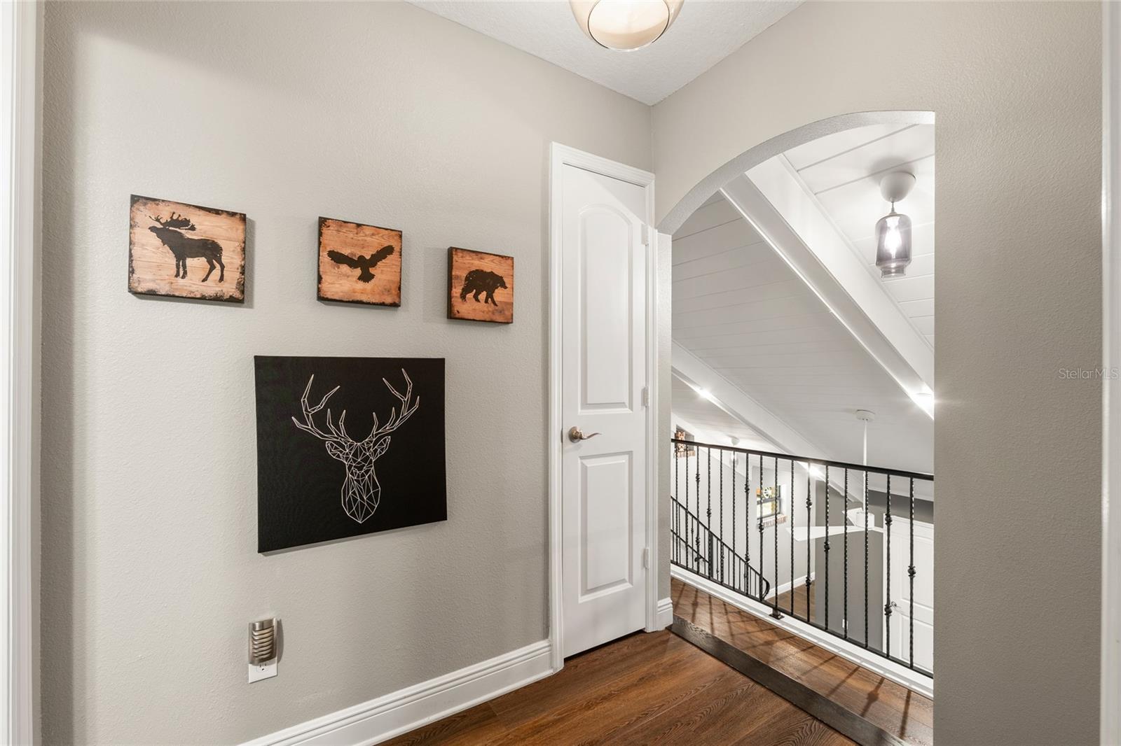 Image 21 of 81 For 602 Druid Way