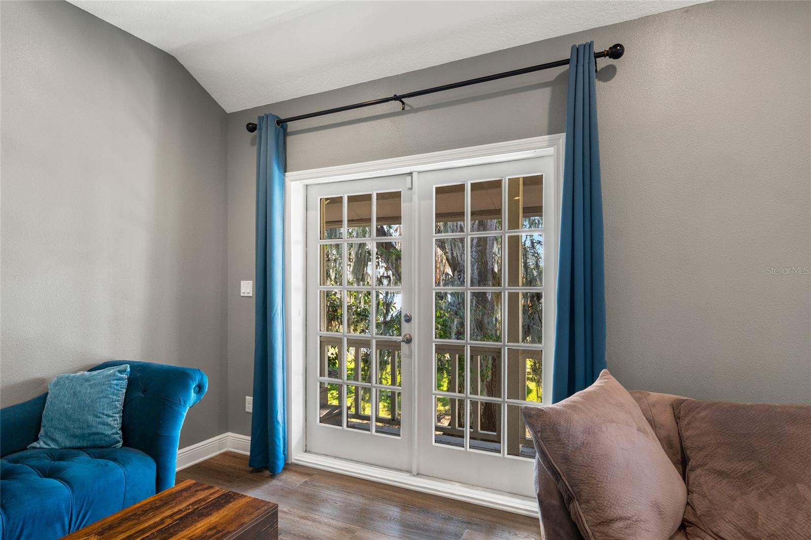 Image 25 of 81 For 602 Druid Way