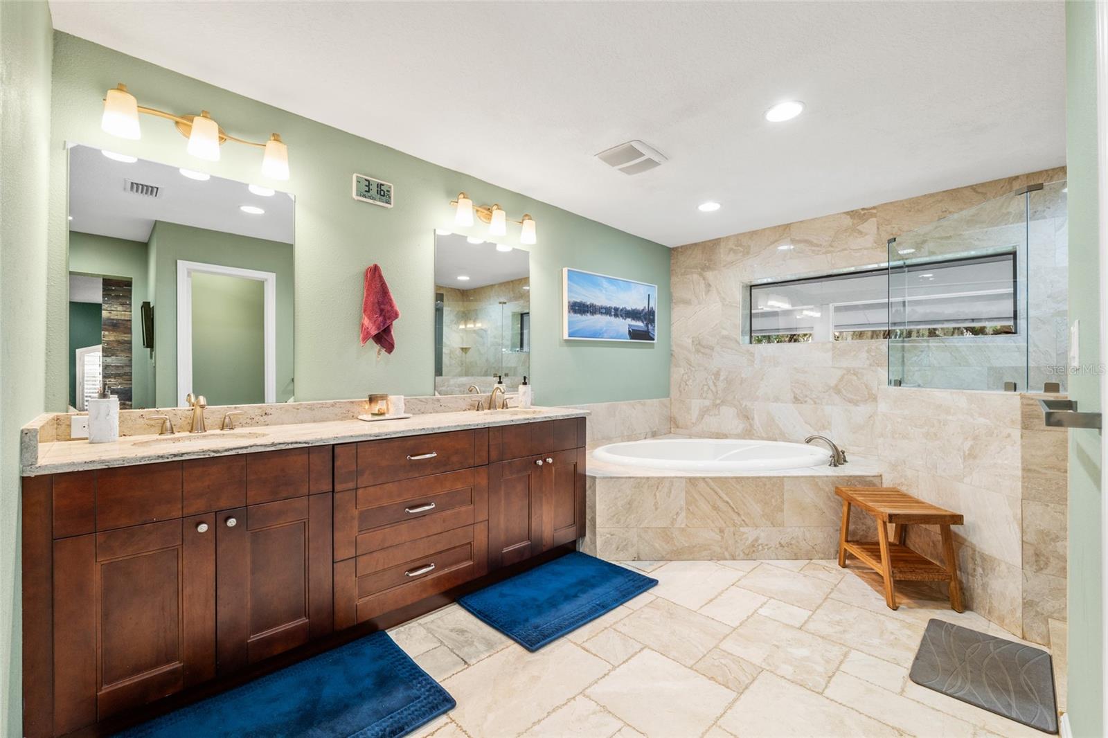 Image 26 of 81 For 602 Druid Way