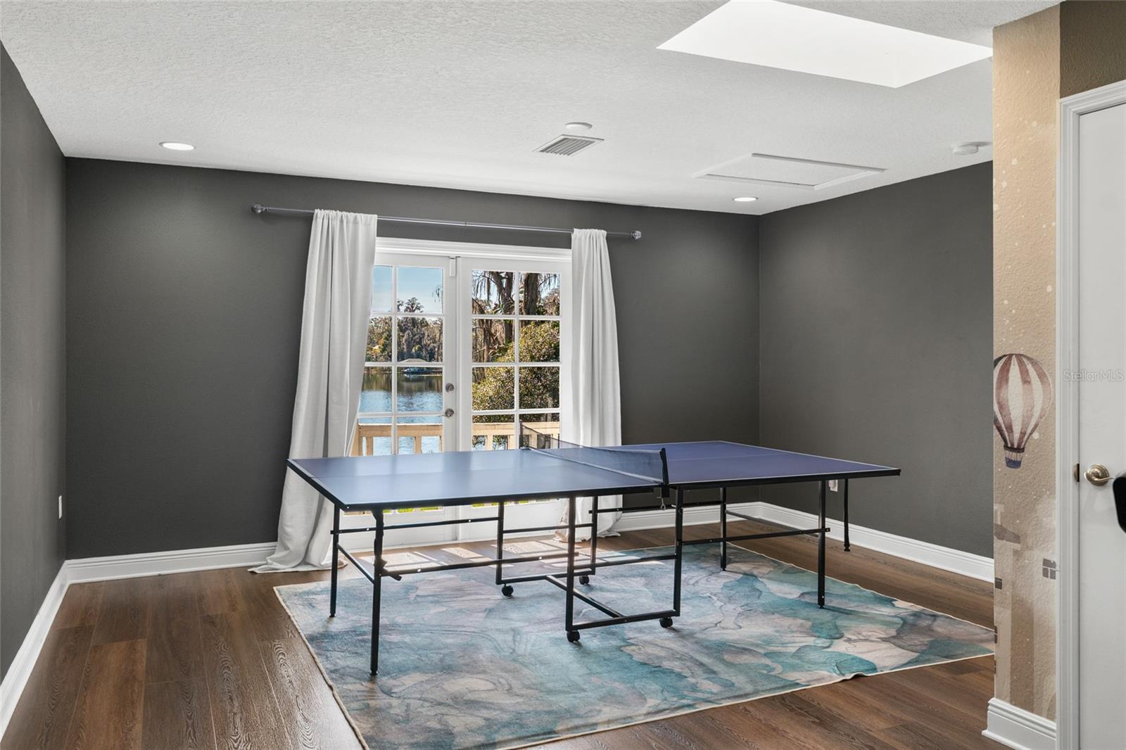 Image 36 of 81 For 602 Druid Way