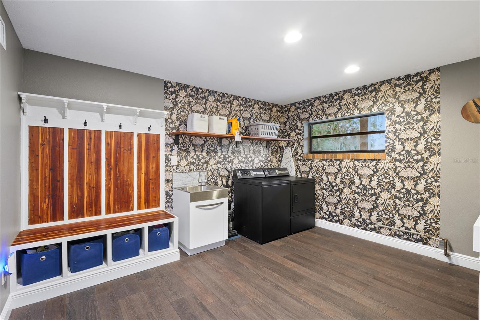 Image 47 of 81 For 602 Druid Way