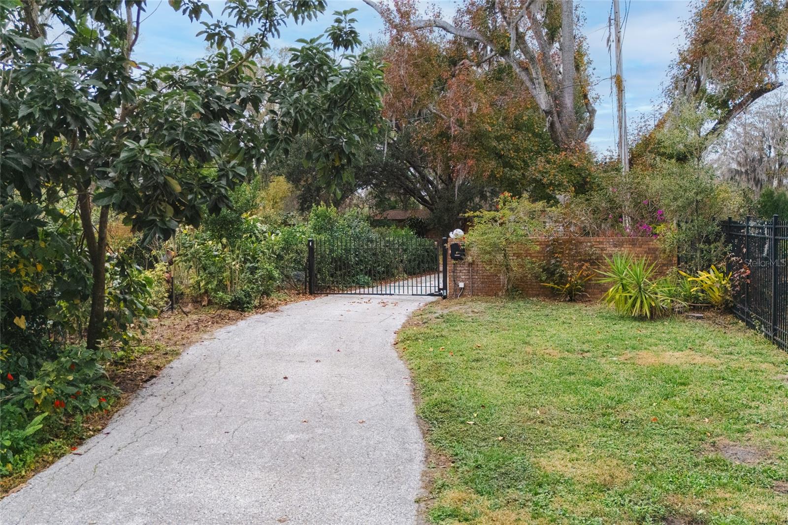 Image 69 of 81 For 602 Druid Way