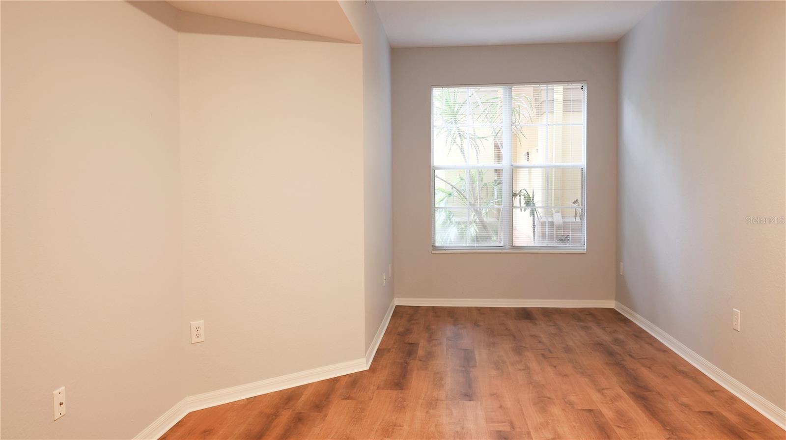 Image 16 of 49 For 501 Moody Avenue 1119a