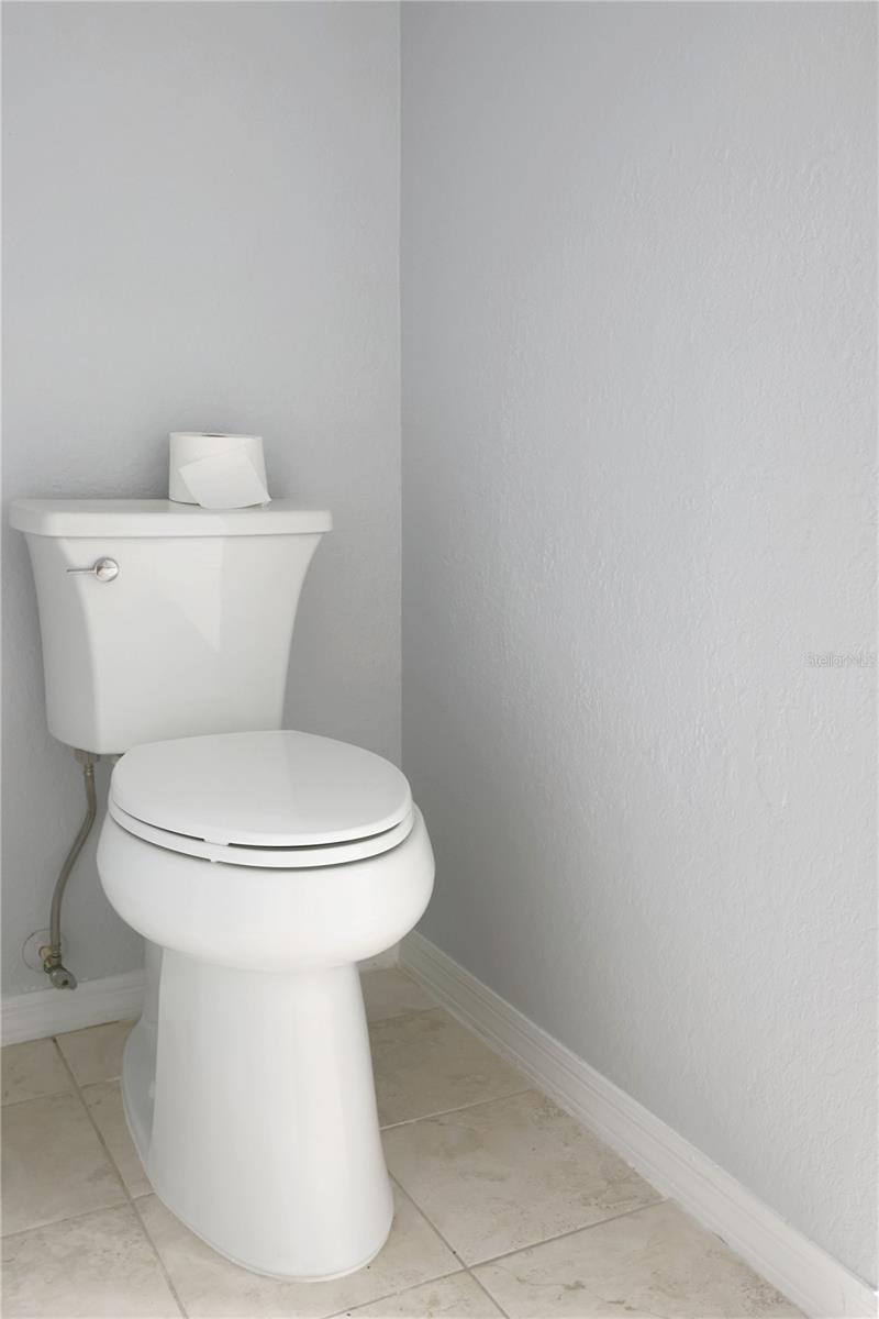 Image 19 of 49 For 501 Moody Avenue 1119a