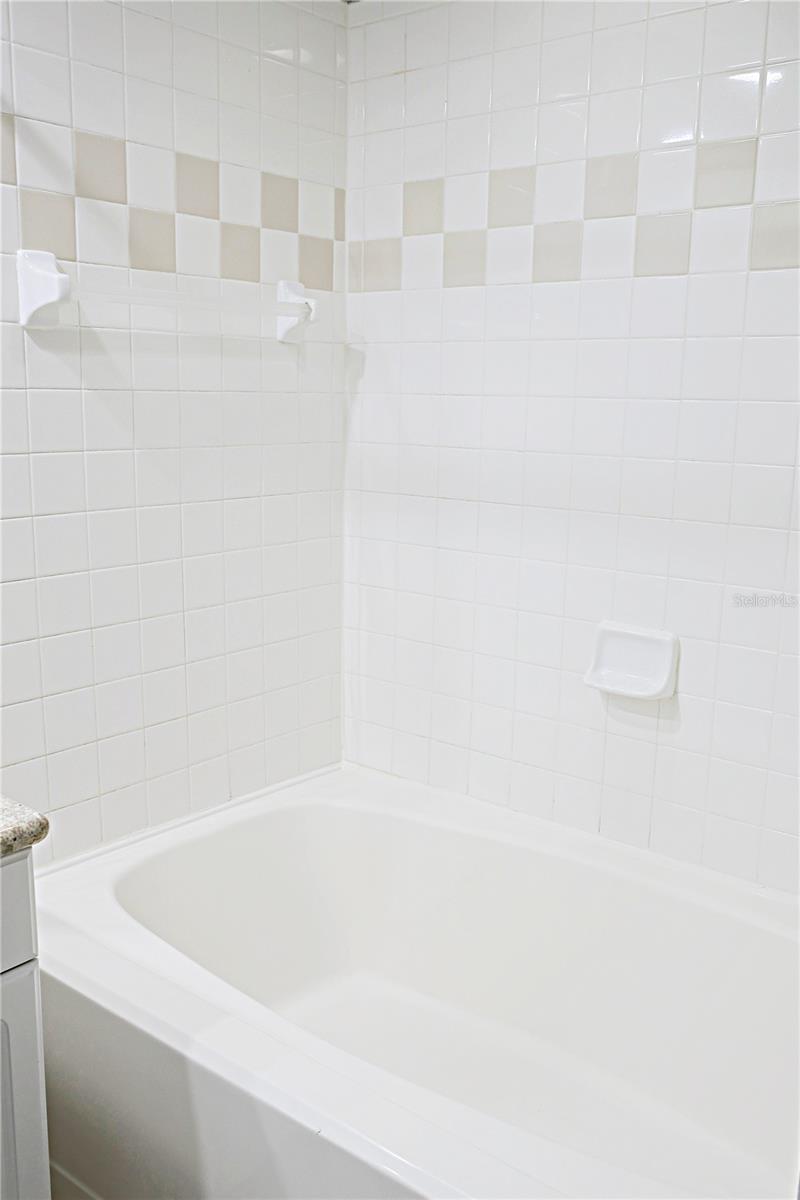 Image 33 of 49 For 501 Moody Avenue 1119a