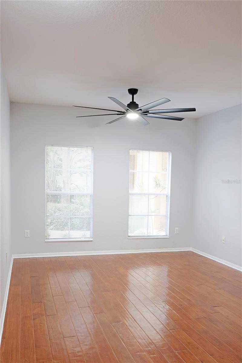 Image 5 of 49 For 501 Moody Avenue 1119a