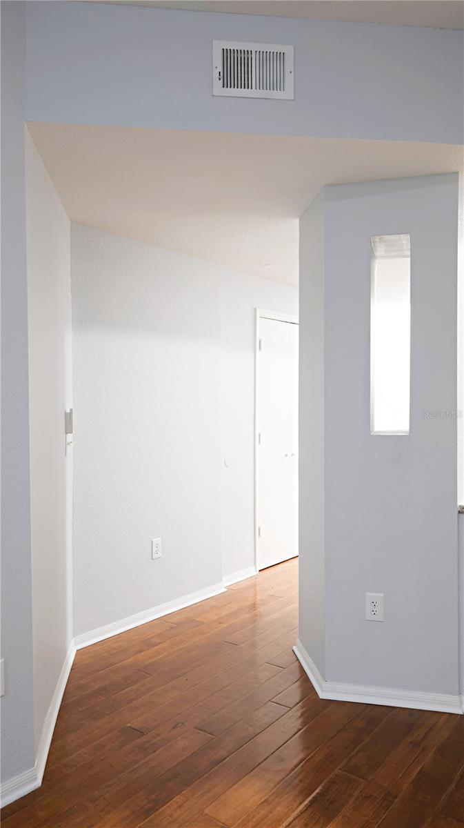 Image 8 of 49 For 501 Moody Avenue 1119a