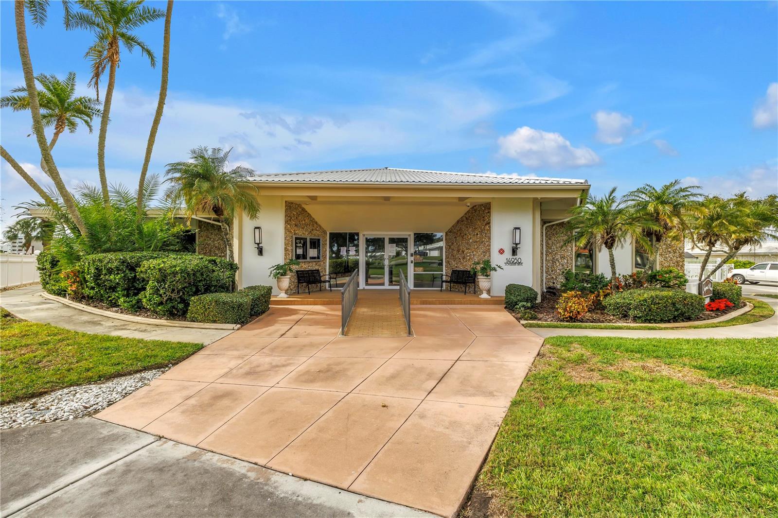 Image 62 of 95 For 14546 Anchorage Circle