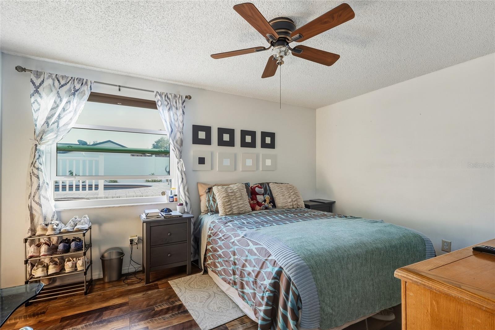 Image 10 of 22 For 9084 Arndale Circle