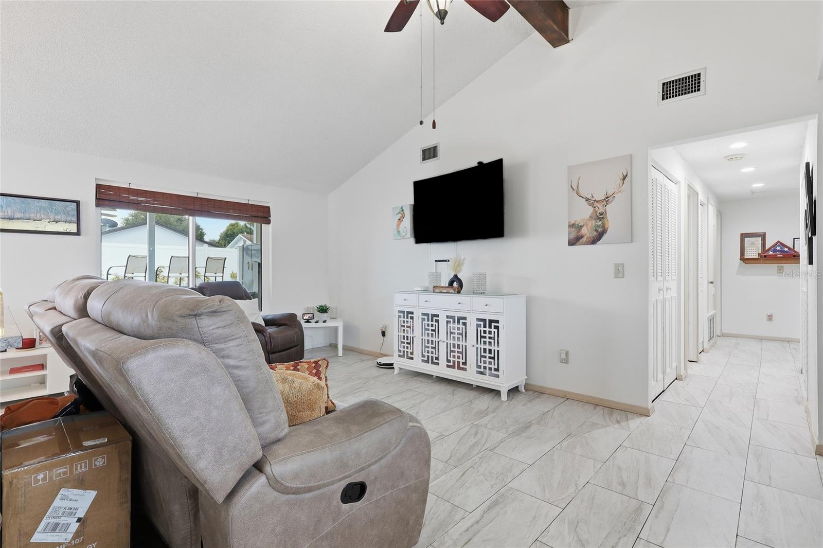 Image 2 of 22 For 9084 Arndale Circle