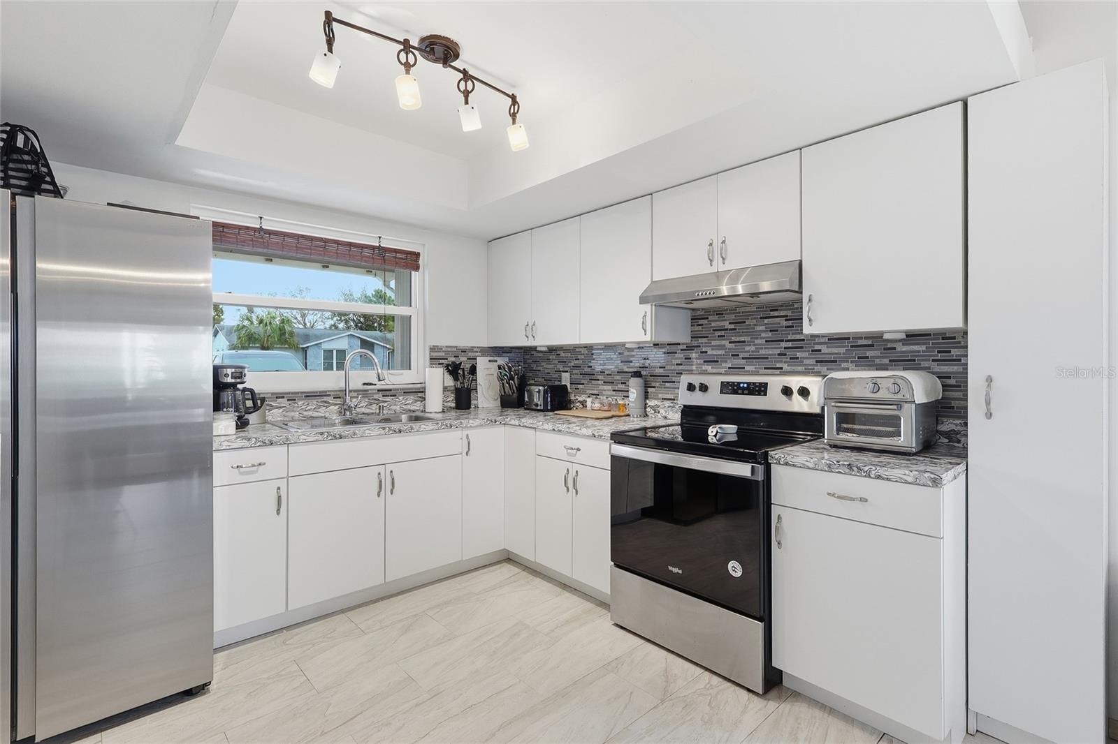 Image 9 of 22 For 9084 Arndale Circle