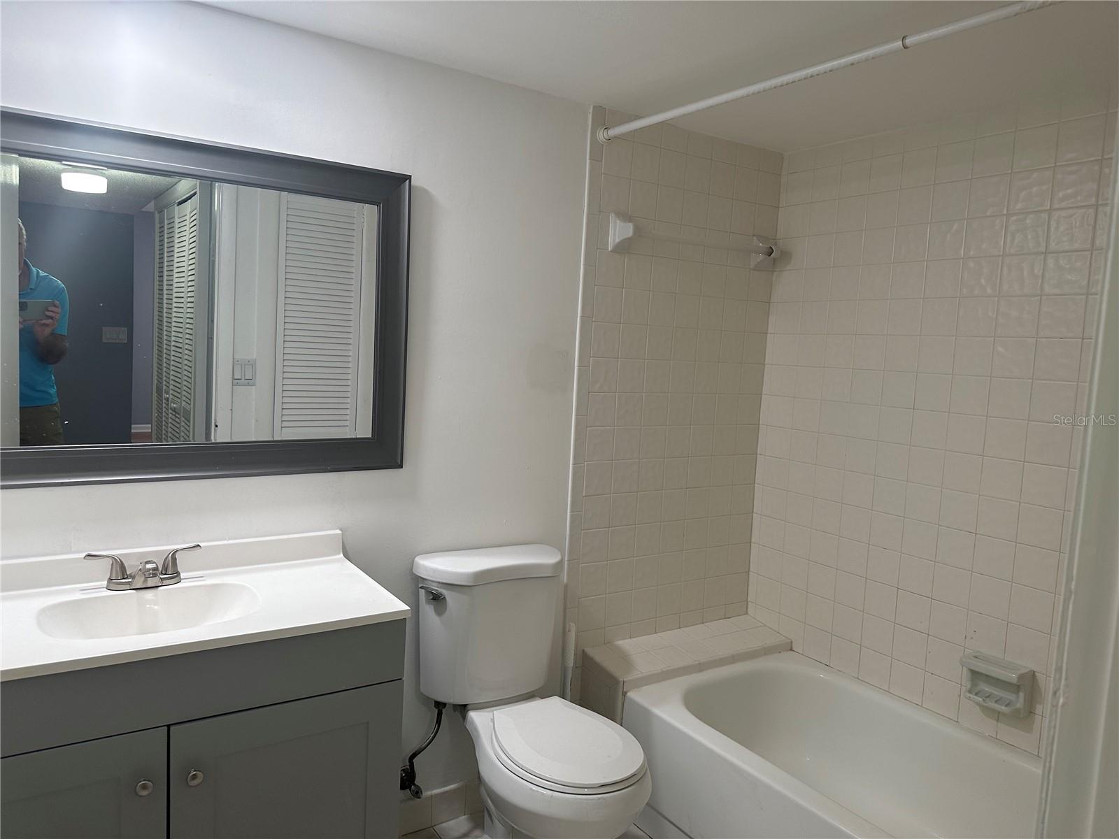 Image 16 of 19 For 2971 Estancia Boulevard 321