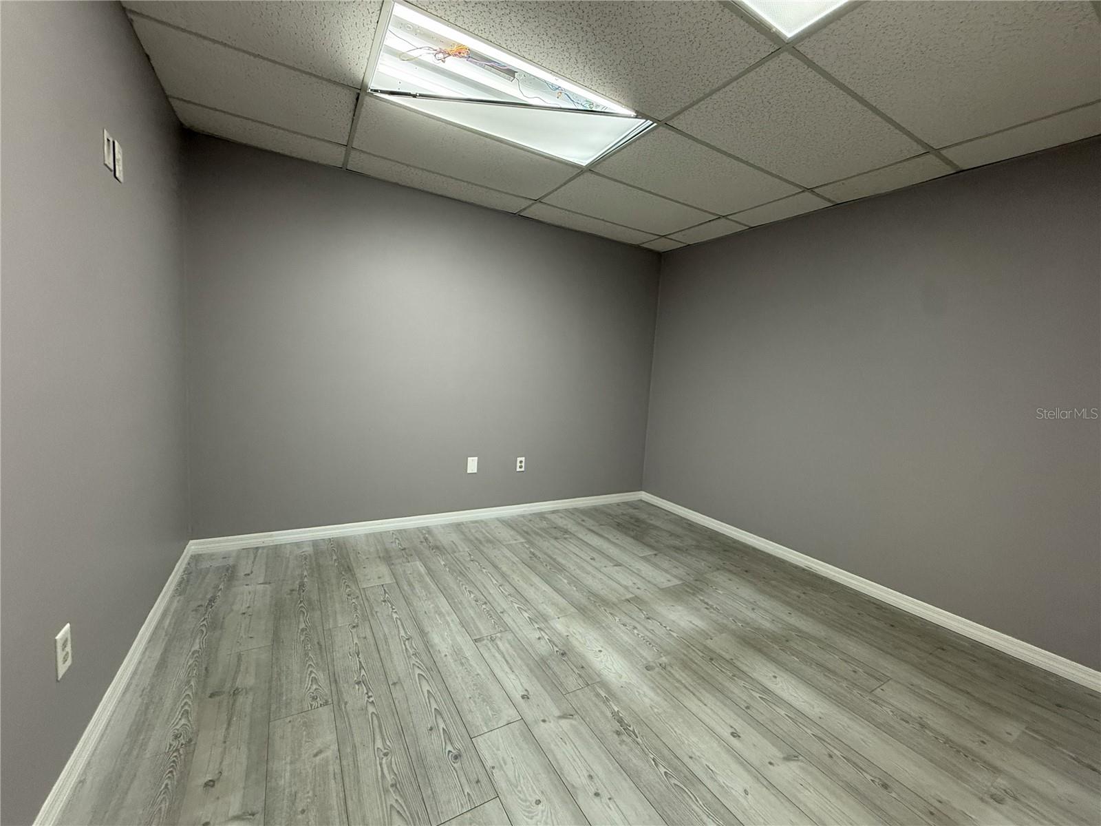 Image 3 of 10 For 2007 Kennedy Boulevard A