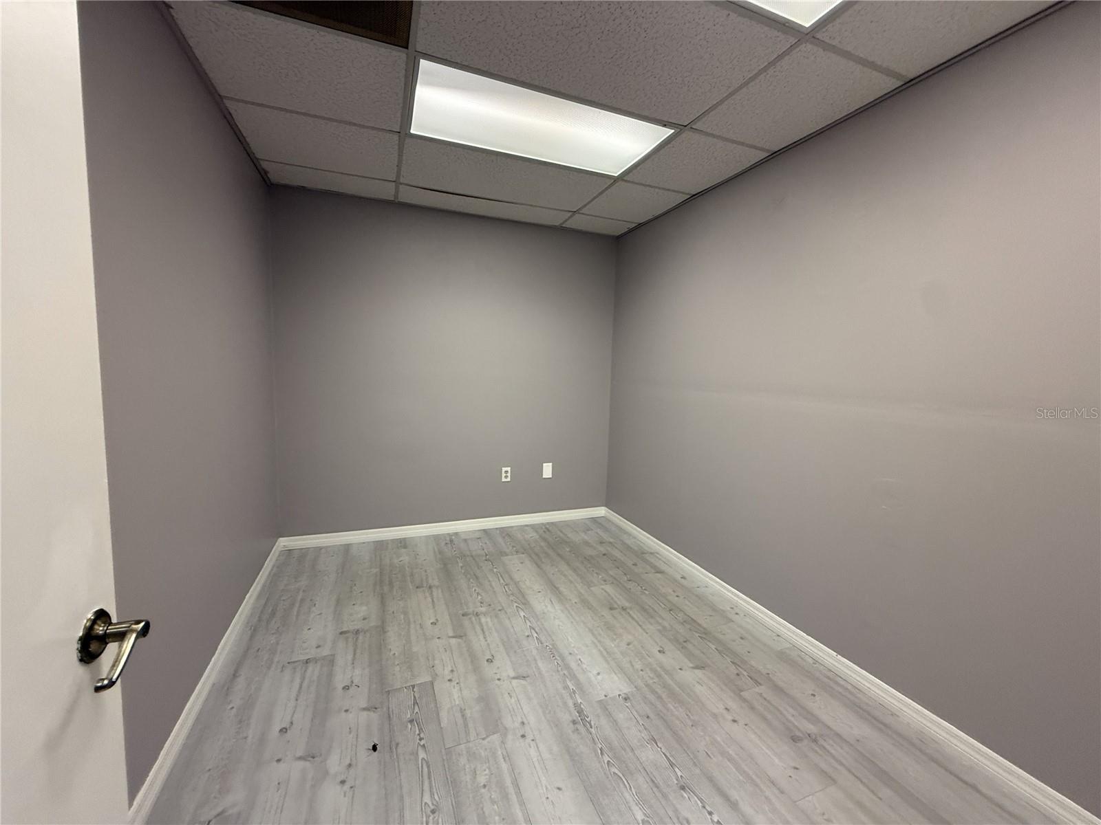 Image 4 of 10 For 2007 Kennedy Boulevard A