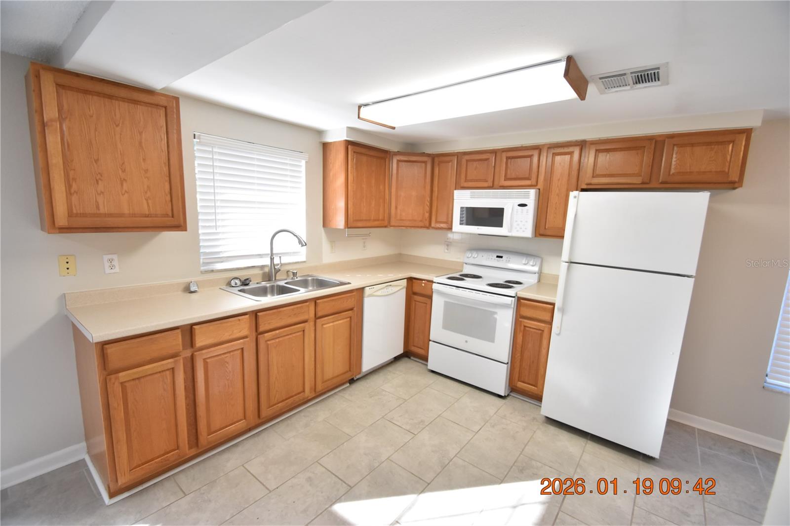 Image 15 of 42 For 17707 Sunrise Drive