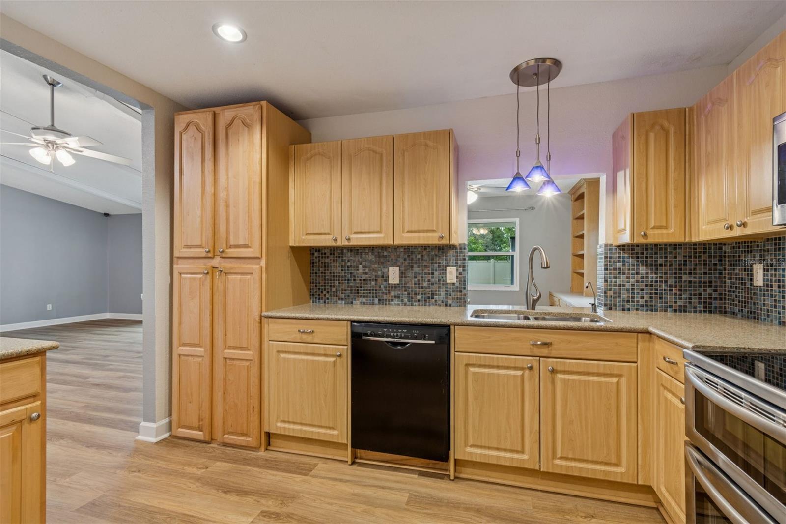 Image 17 of 42 For 3311 Hunt Club Drive