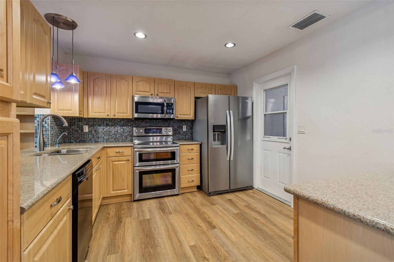 Image 18 of 42 For 3311 Hunt Club Drive