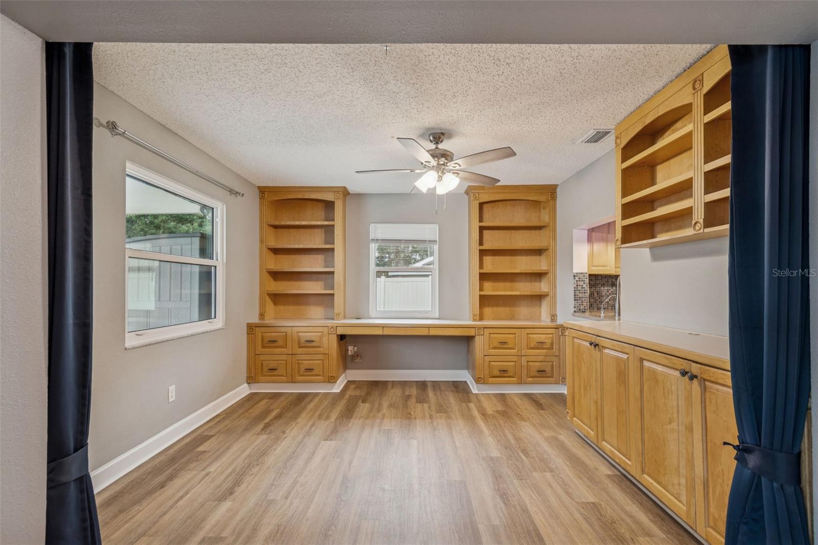 Image 23 of 42 For 3311 Hunt Club Drive