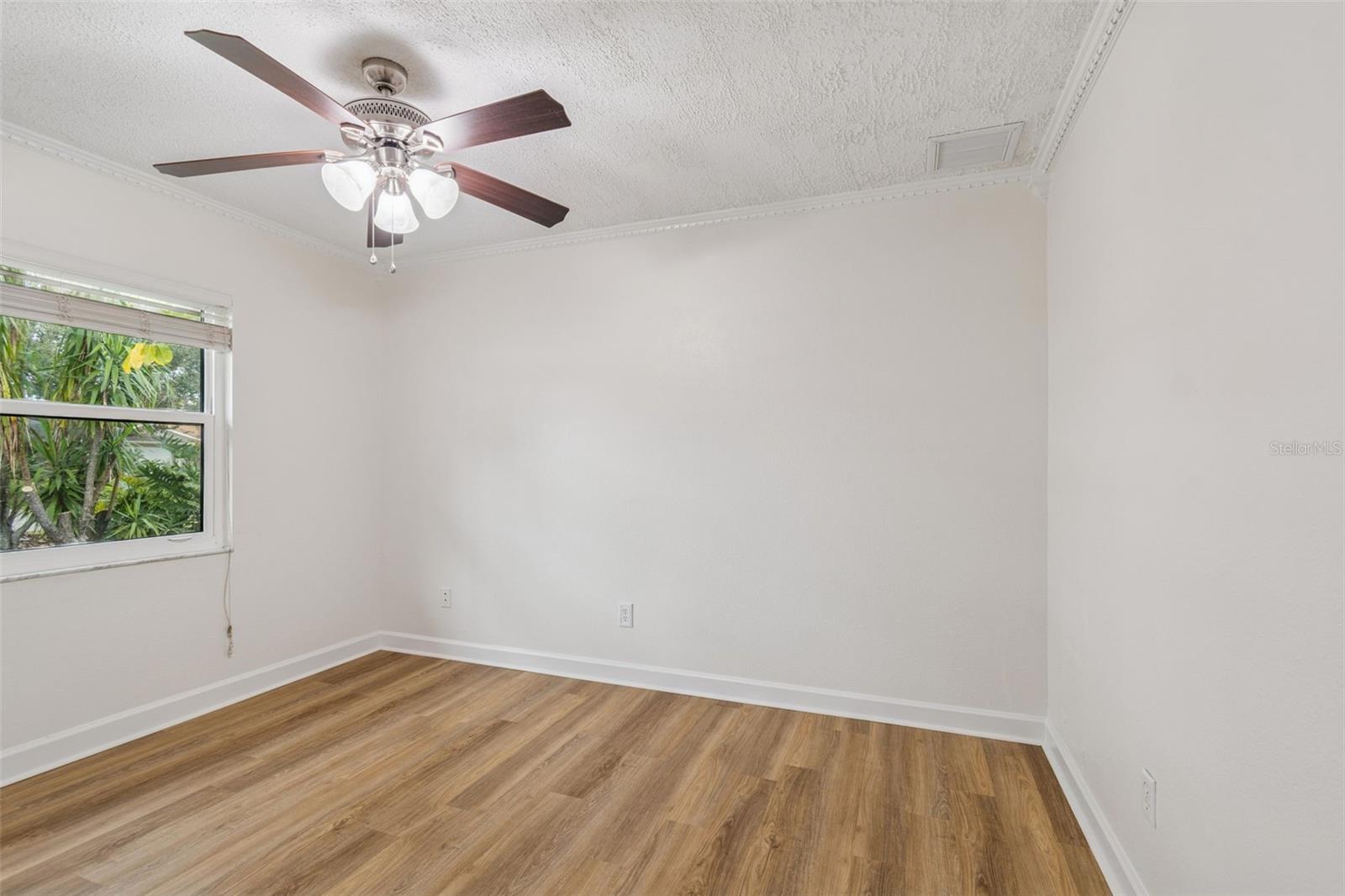 Image 34 of 42 For 3311 Hunt Club Drive