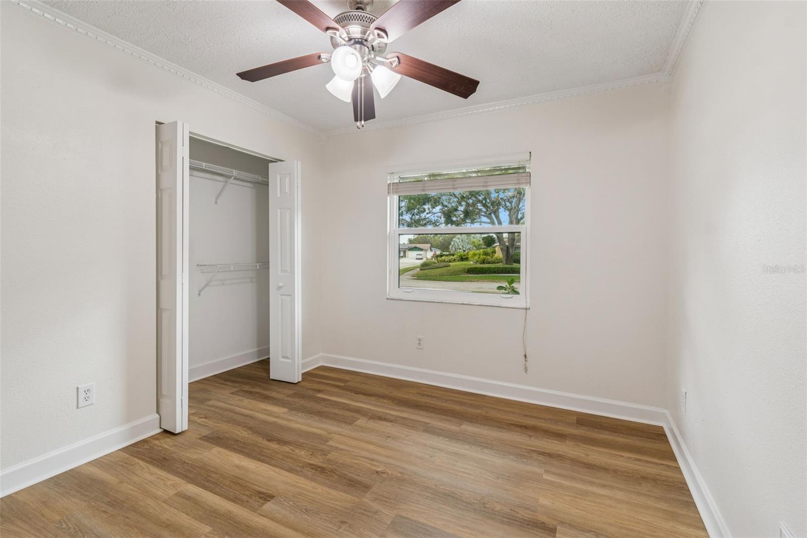 Image 37 of 42 For 3311 Hunt Club Drive