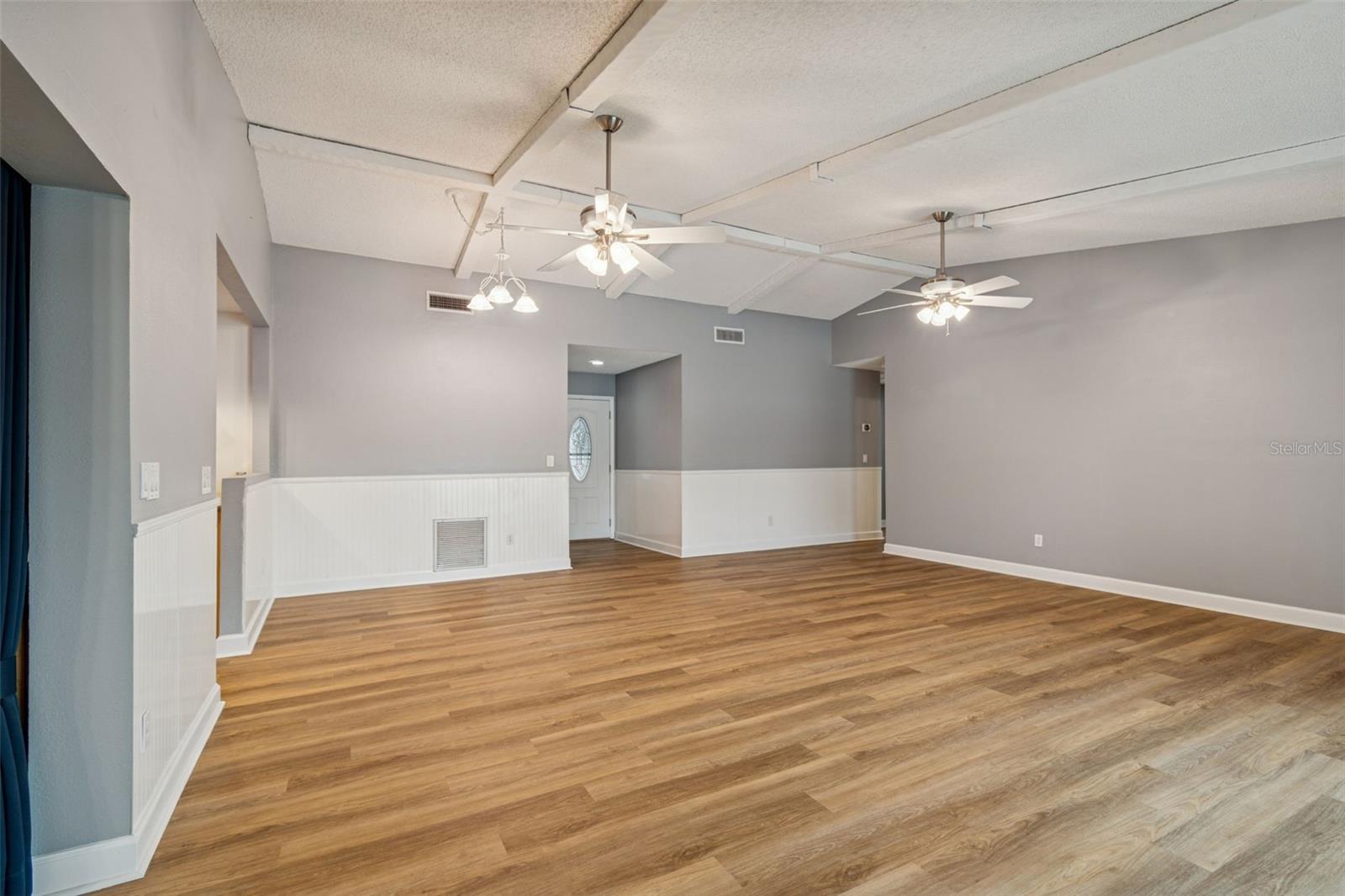 Image 6 of 42 For 3311 Hunt Club Drive