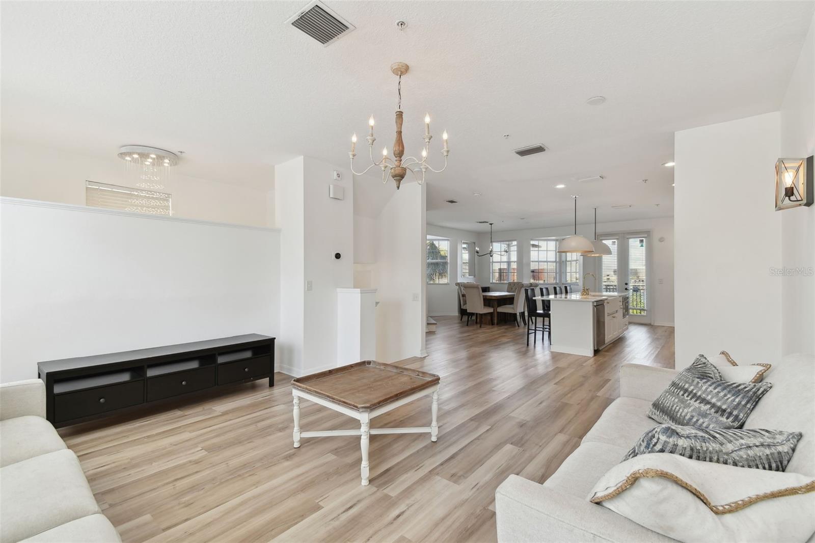 Image 16 of 45 For 1464 Harbour Walk Road