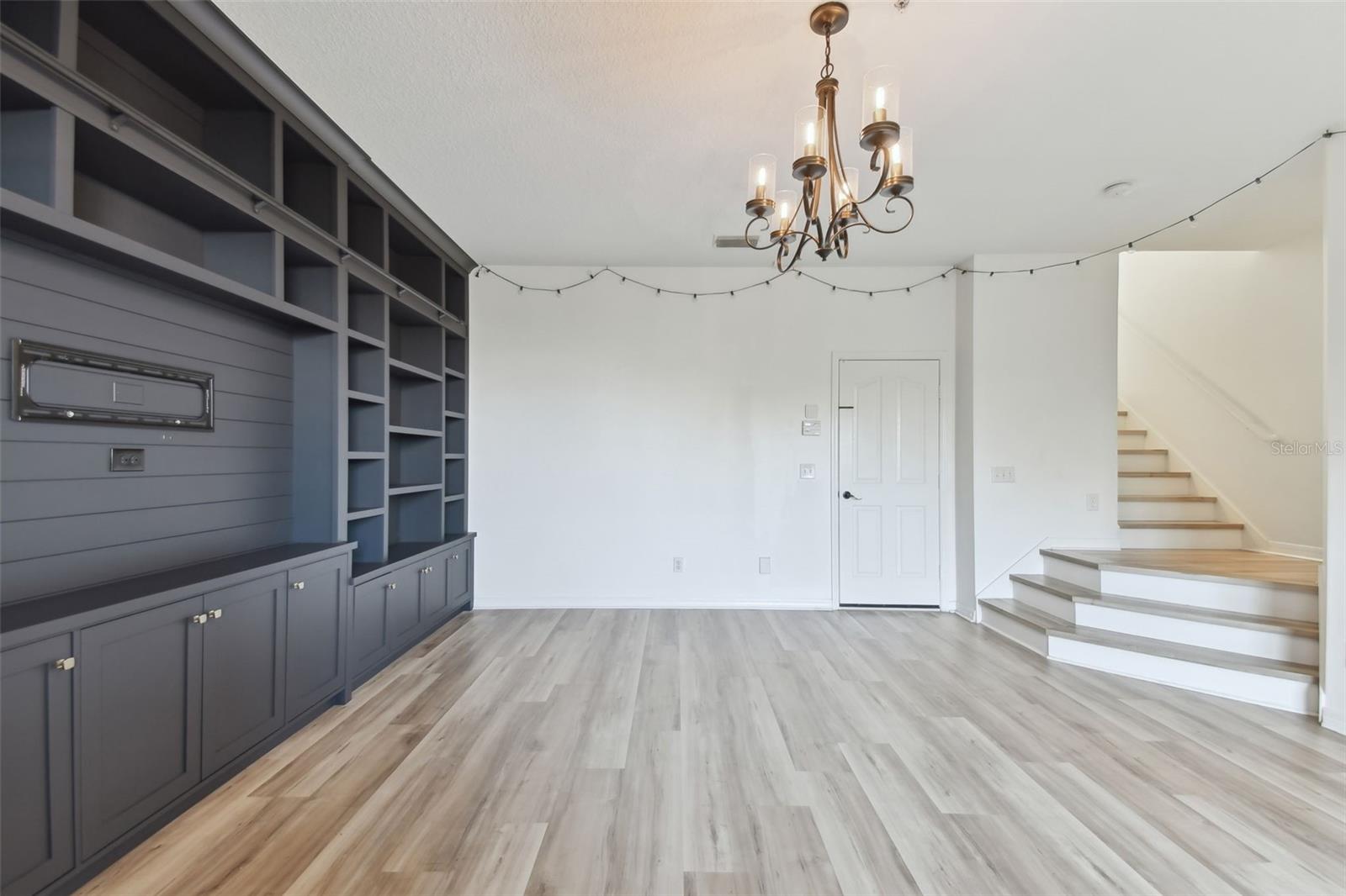 Image 33 of 45 For 1464 Harbour Walk Road