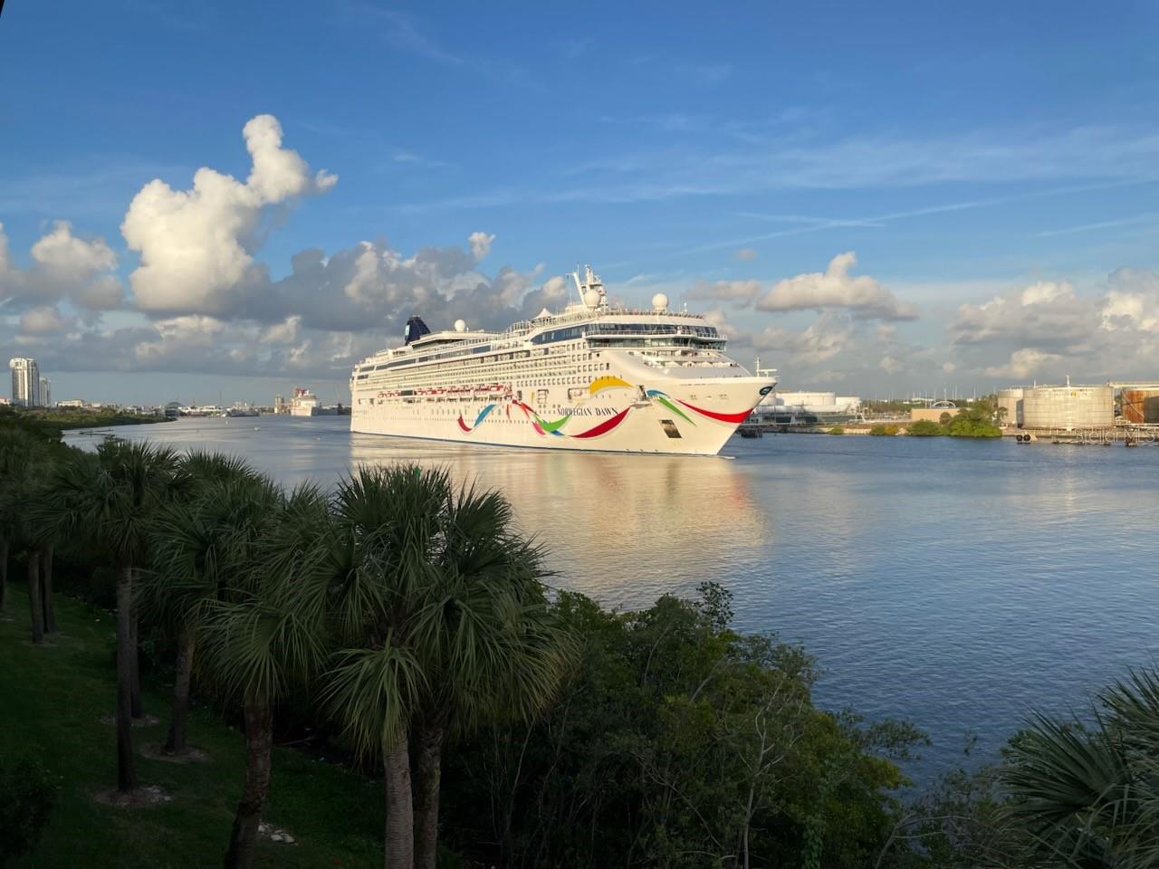 Image 42 of 45 For 1464 Harbour Walk Road