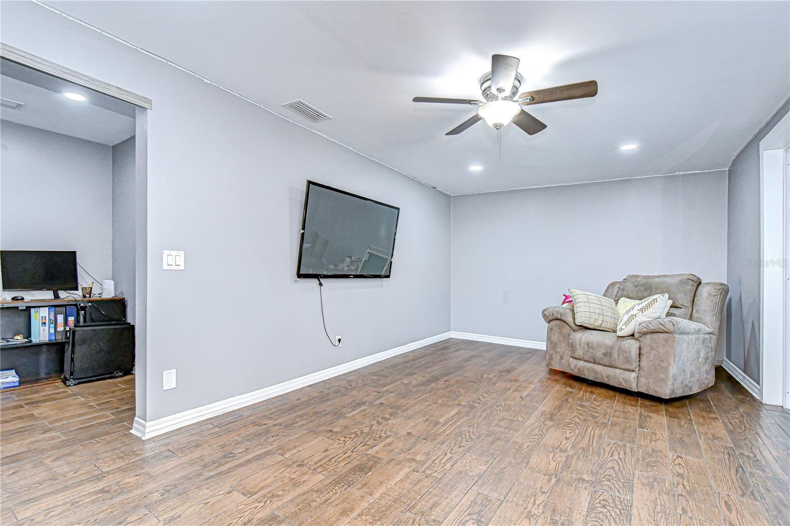 Image 13 of 30 For 1111 Durant Road