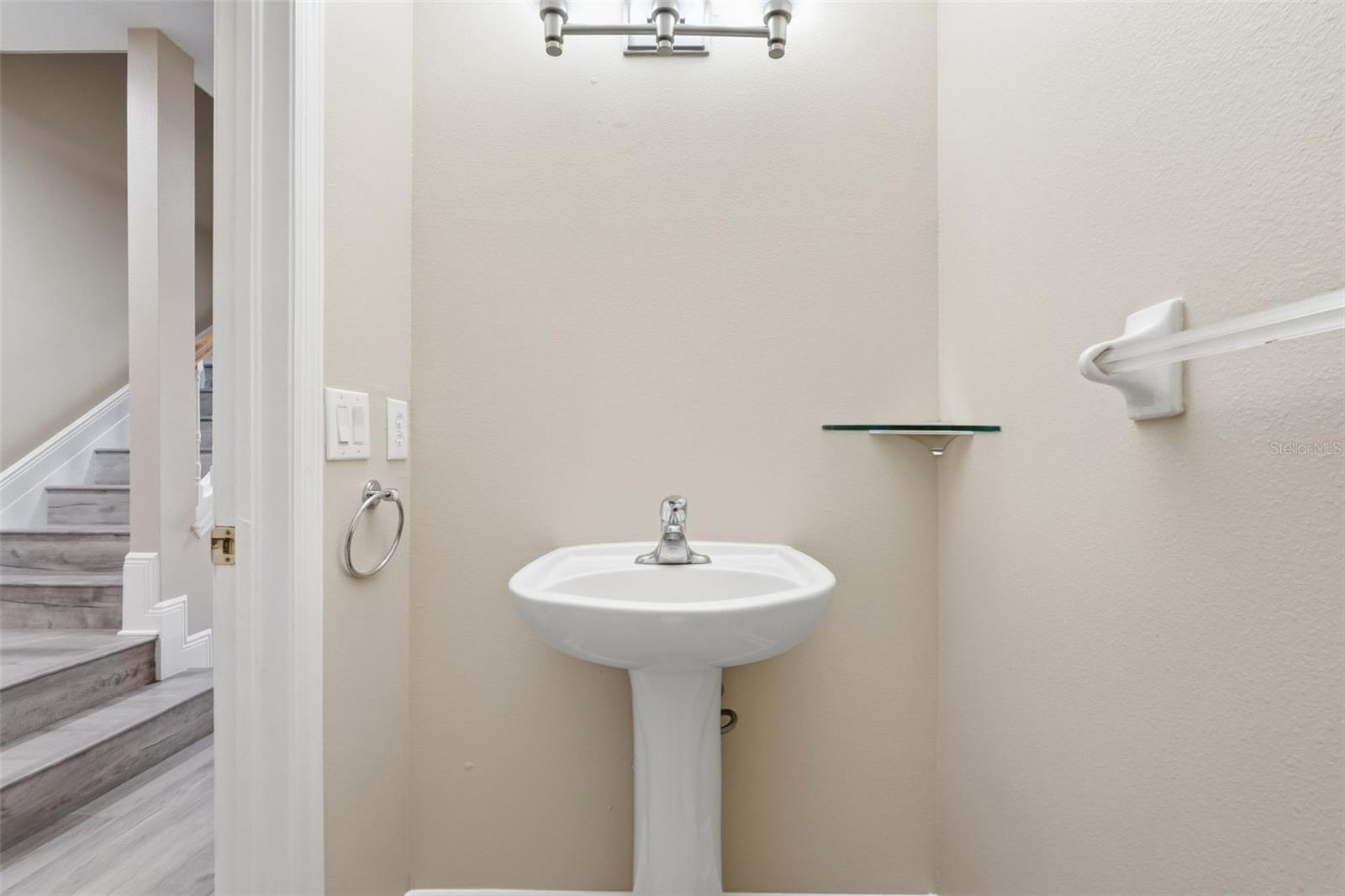 Image 10 of 52 For 9718 Taylor Rose Lane