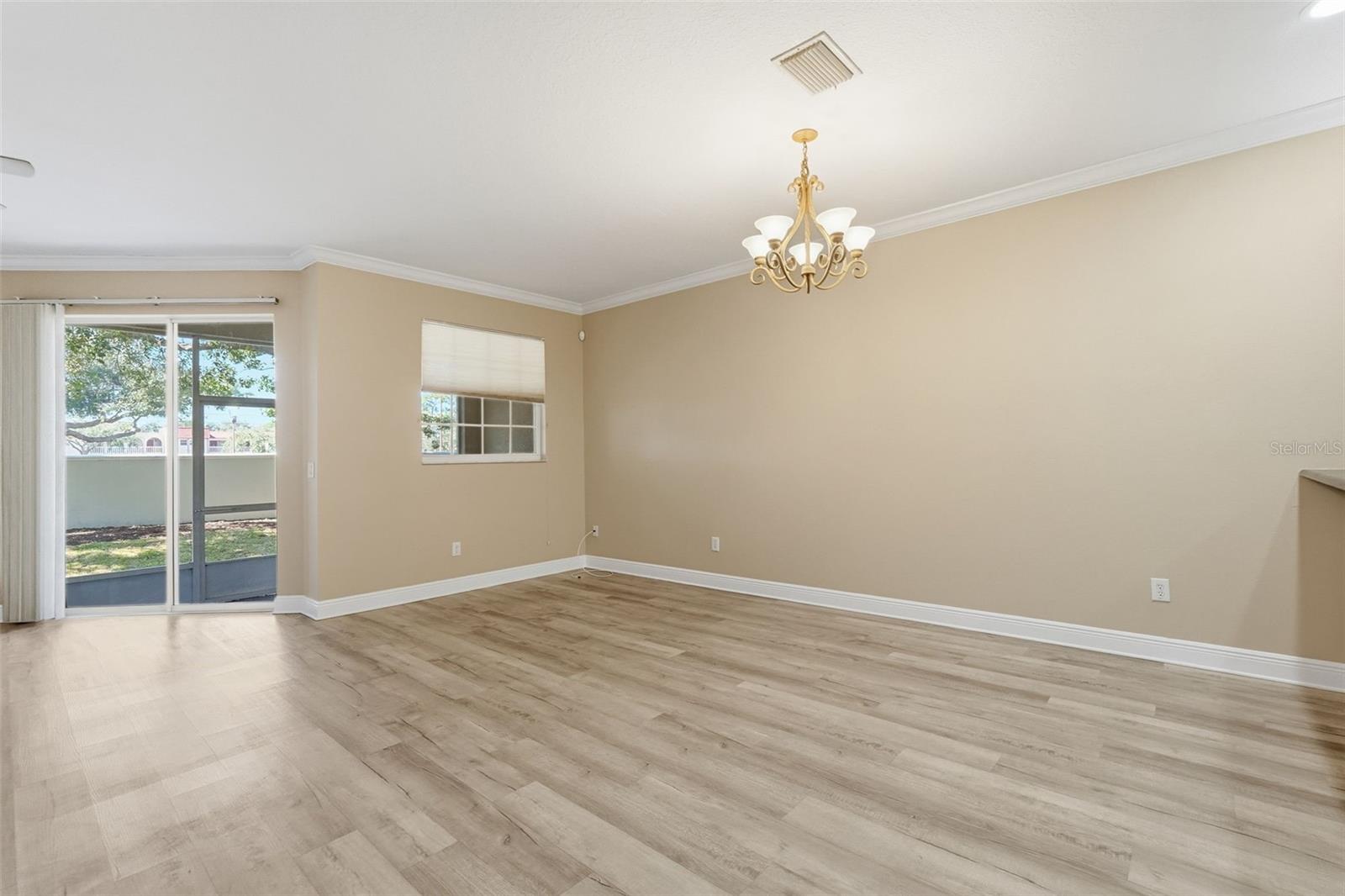 Image 17 of 52 For 9718 Taylor Rose Lane