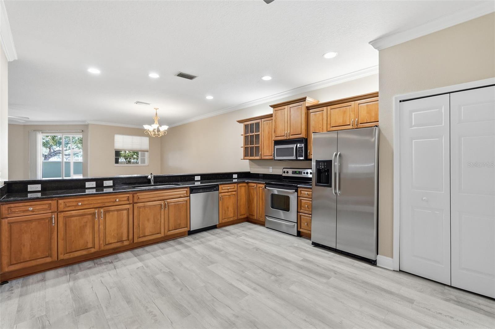 Image 23 of 52 For 9718 Taylor Rose Lane