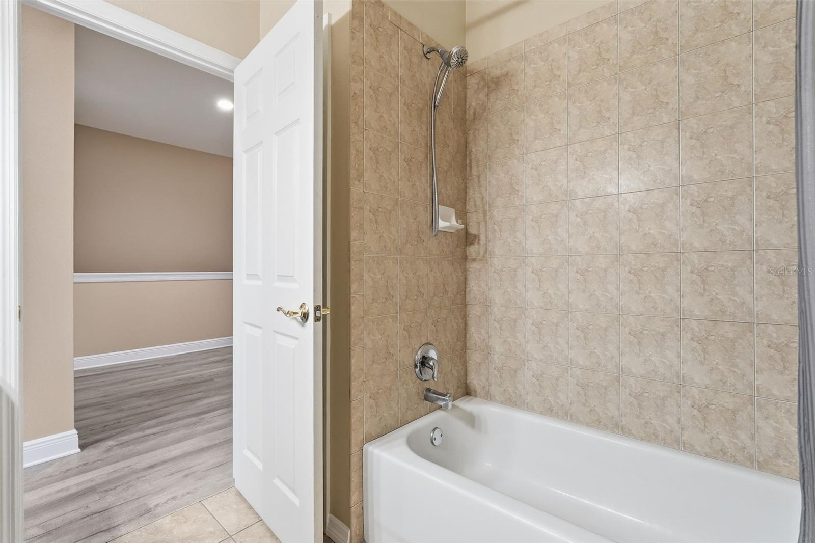 Image 31 of 52 For 9718 Taylor Rose Lane