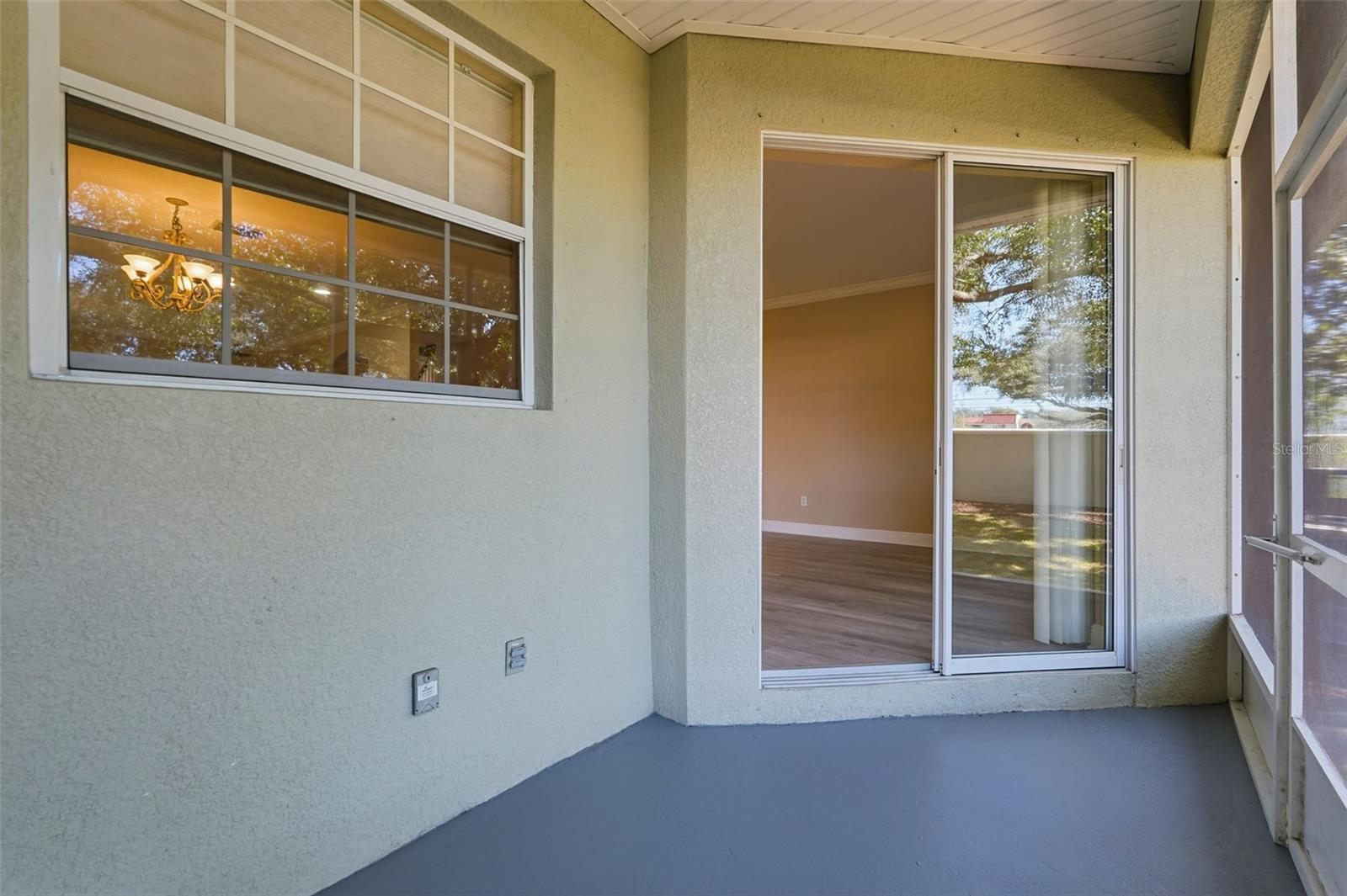 Image 43 of 52 For 9718 Taylor Rose Lane