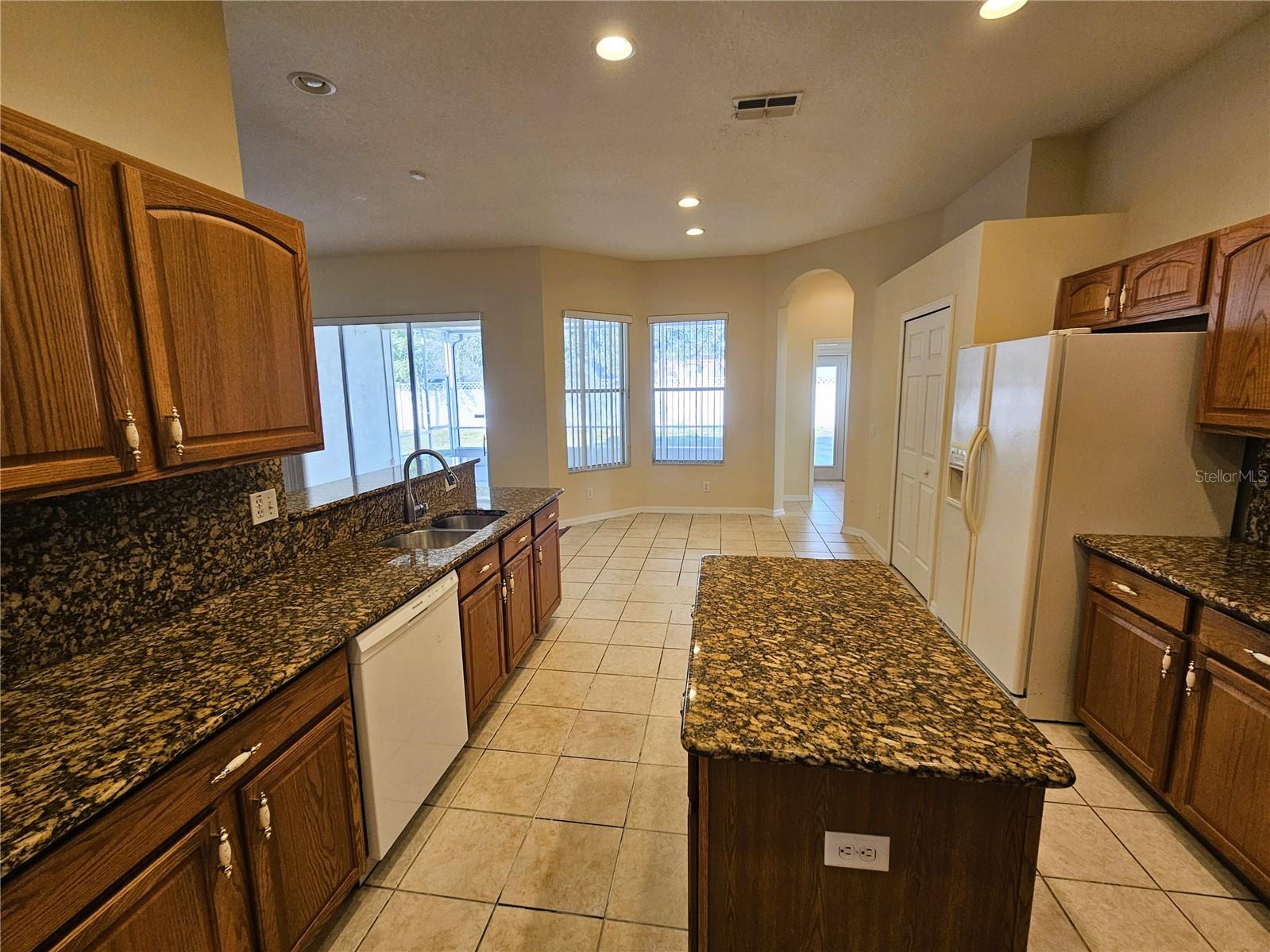 Image 18 of 42 For 22625 Eagles Watch Drive