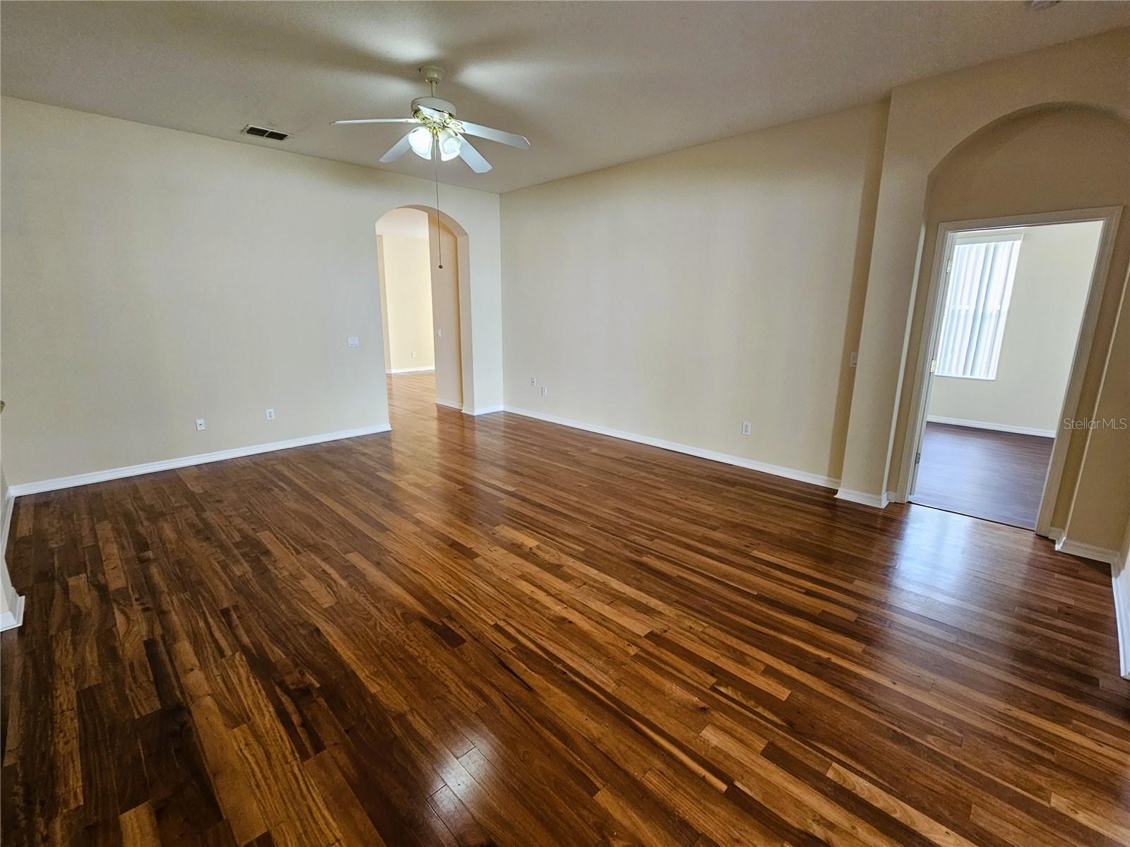 Image 28 of 42 For 22625 Eagles Watch Drive