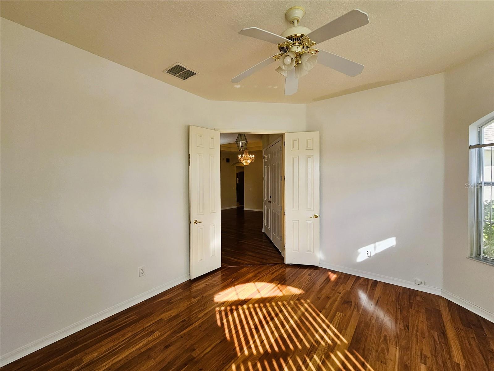 Image 5 of 42 For 22625 Eagles Watch Drive