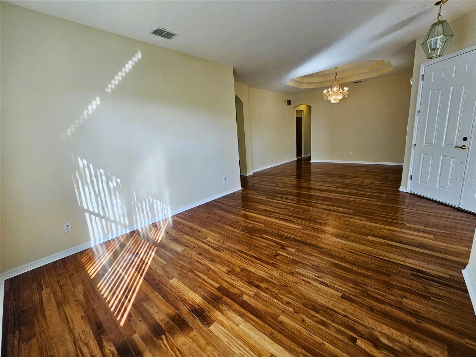 Image 7 of 42 For 22625 Eagles Watch Drive