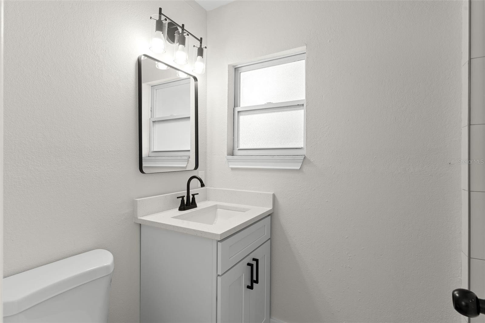 Image 12 of 17 For 837 Edgewood Drive