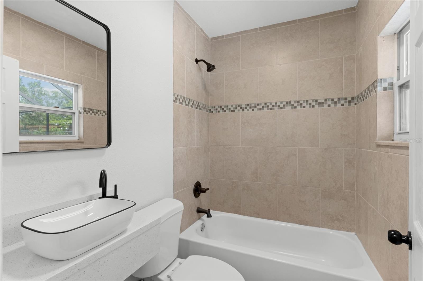 Image 13 of 17 For 837 Edgewood Drive