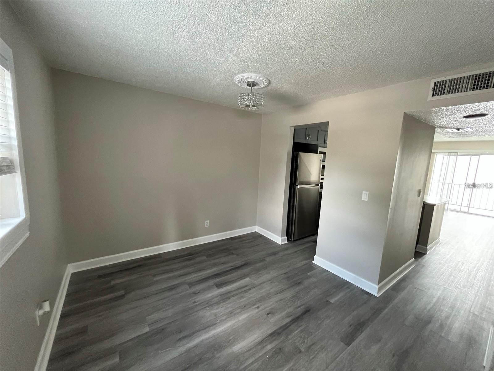 Image 3 of 25 For 705 Russell Lane 212