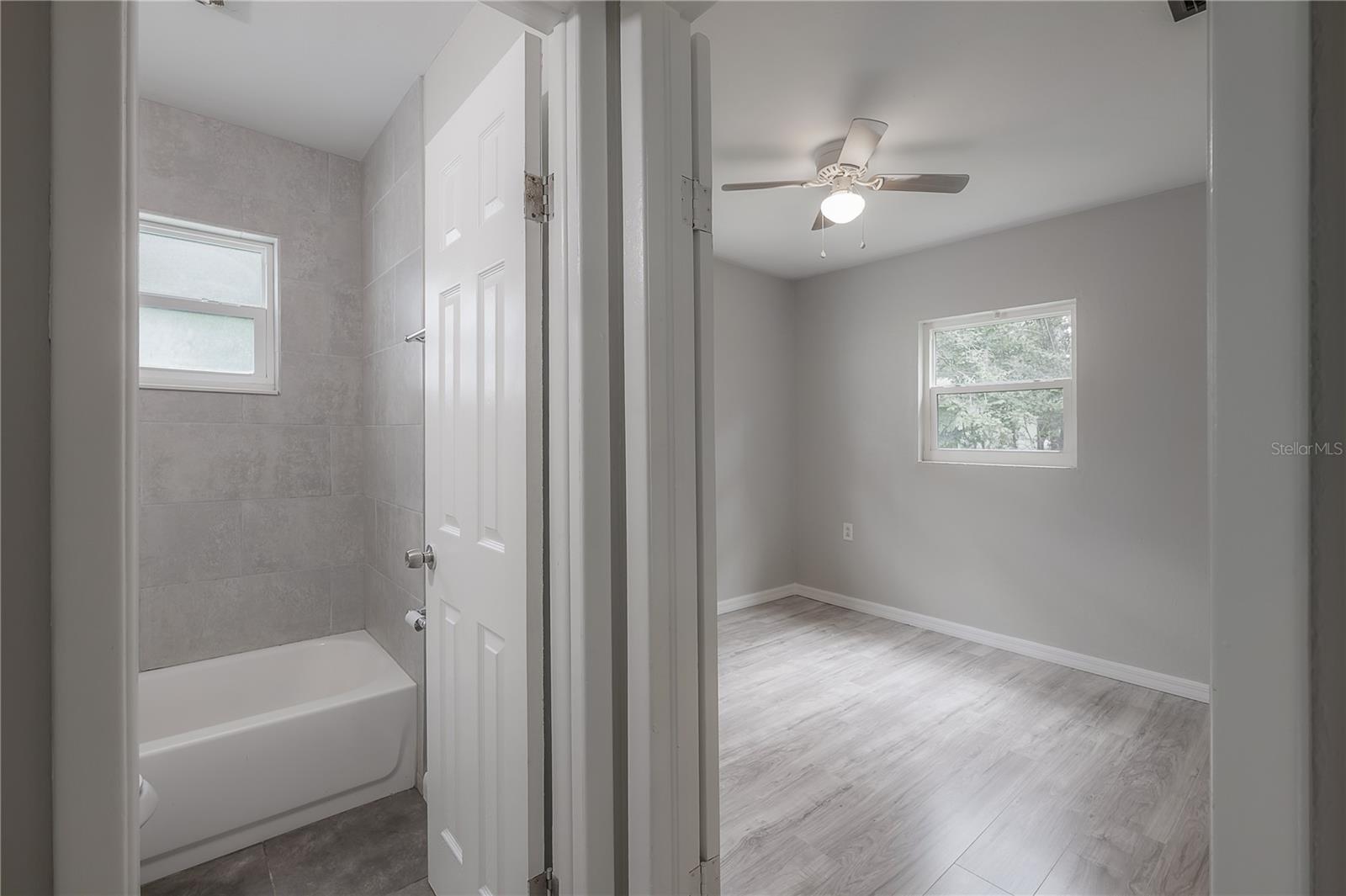 Image 13 of 29 For 10411 Woodmere Road