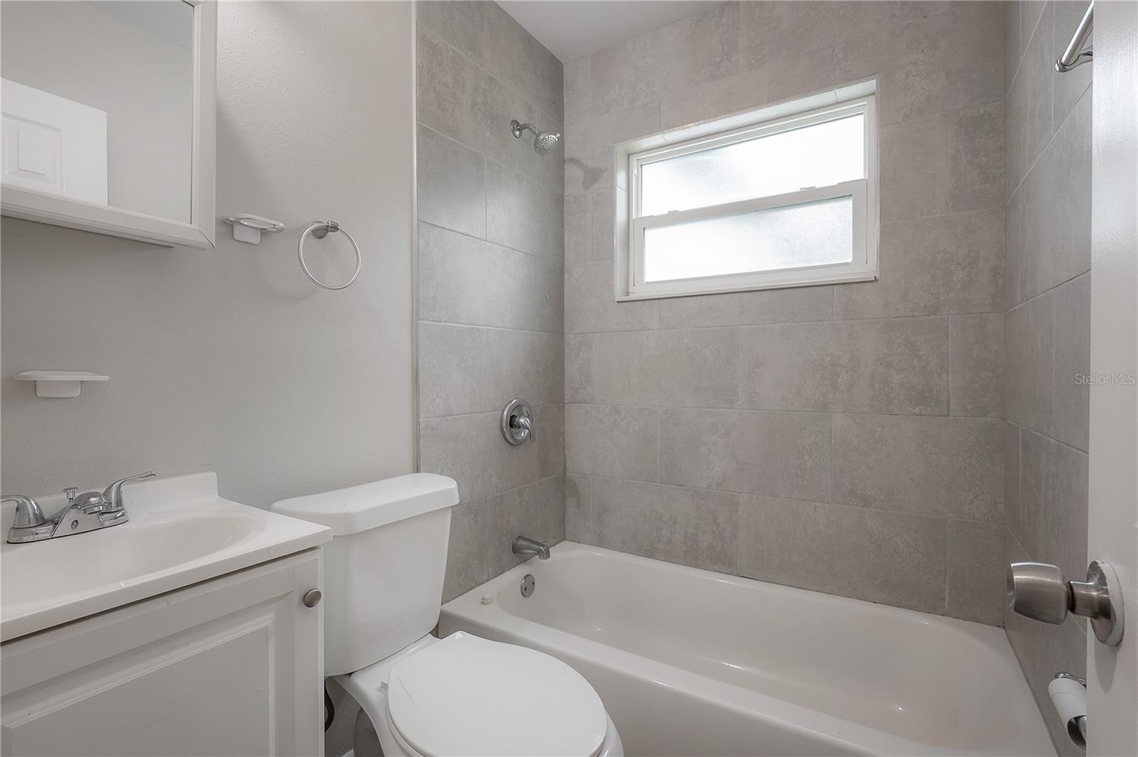 Image 14 of 29 For 10411 Woodmere Road