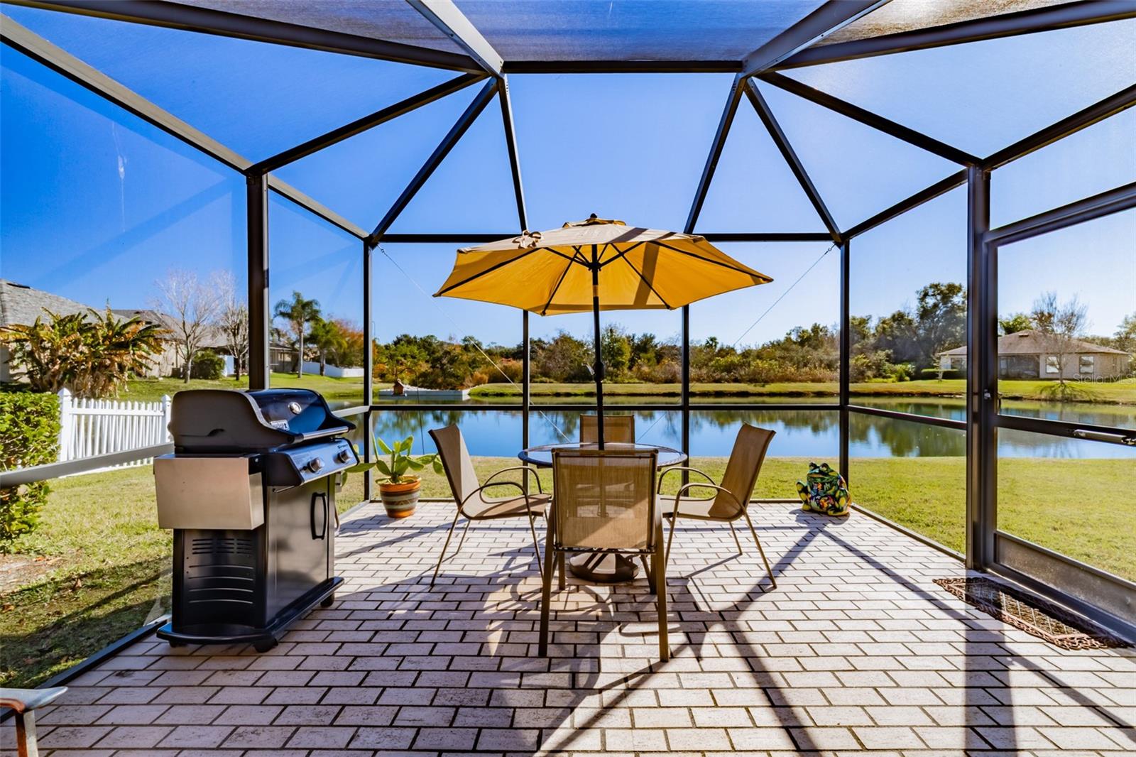 Listing photo id 0 for 6728 Wild Elm Court