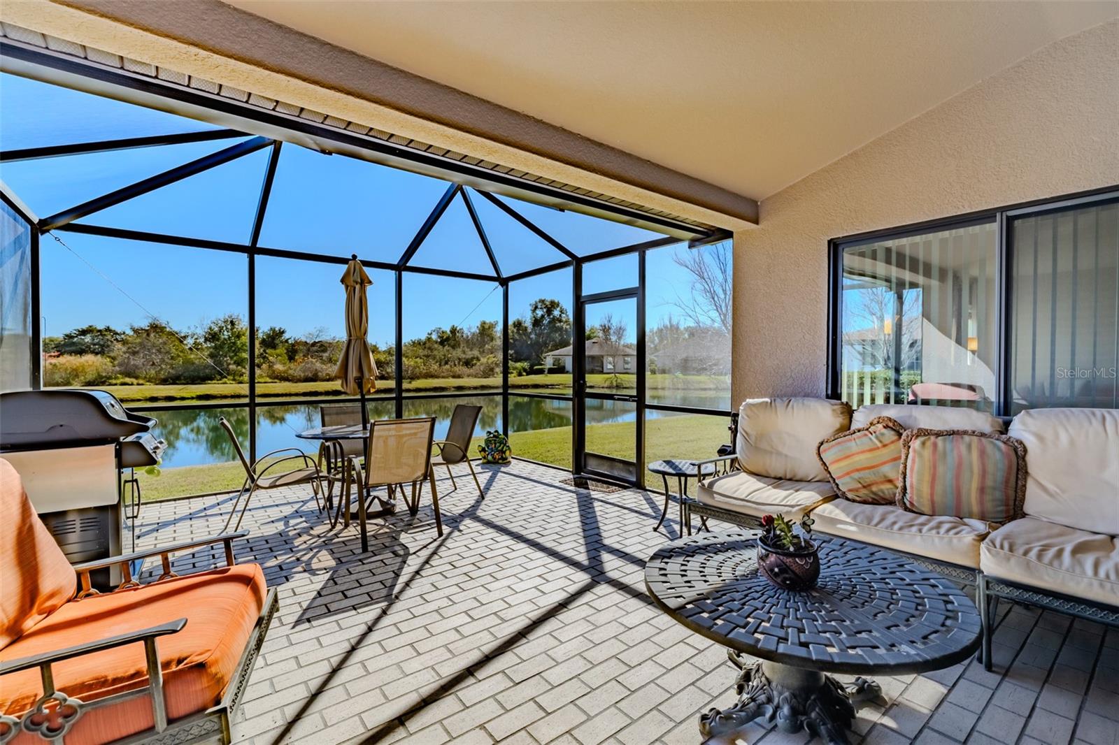 Listing photo id 24 for 6728 Wild Elm Court