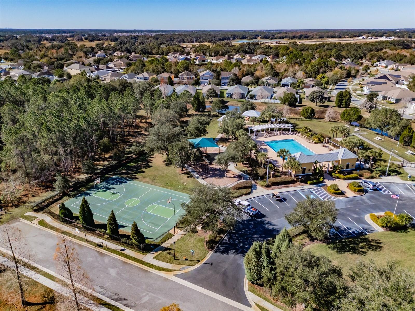 Listing photo id 28 for 6728 Wild Elm Court