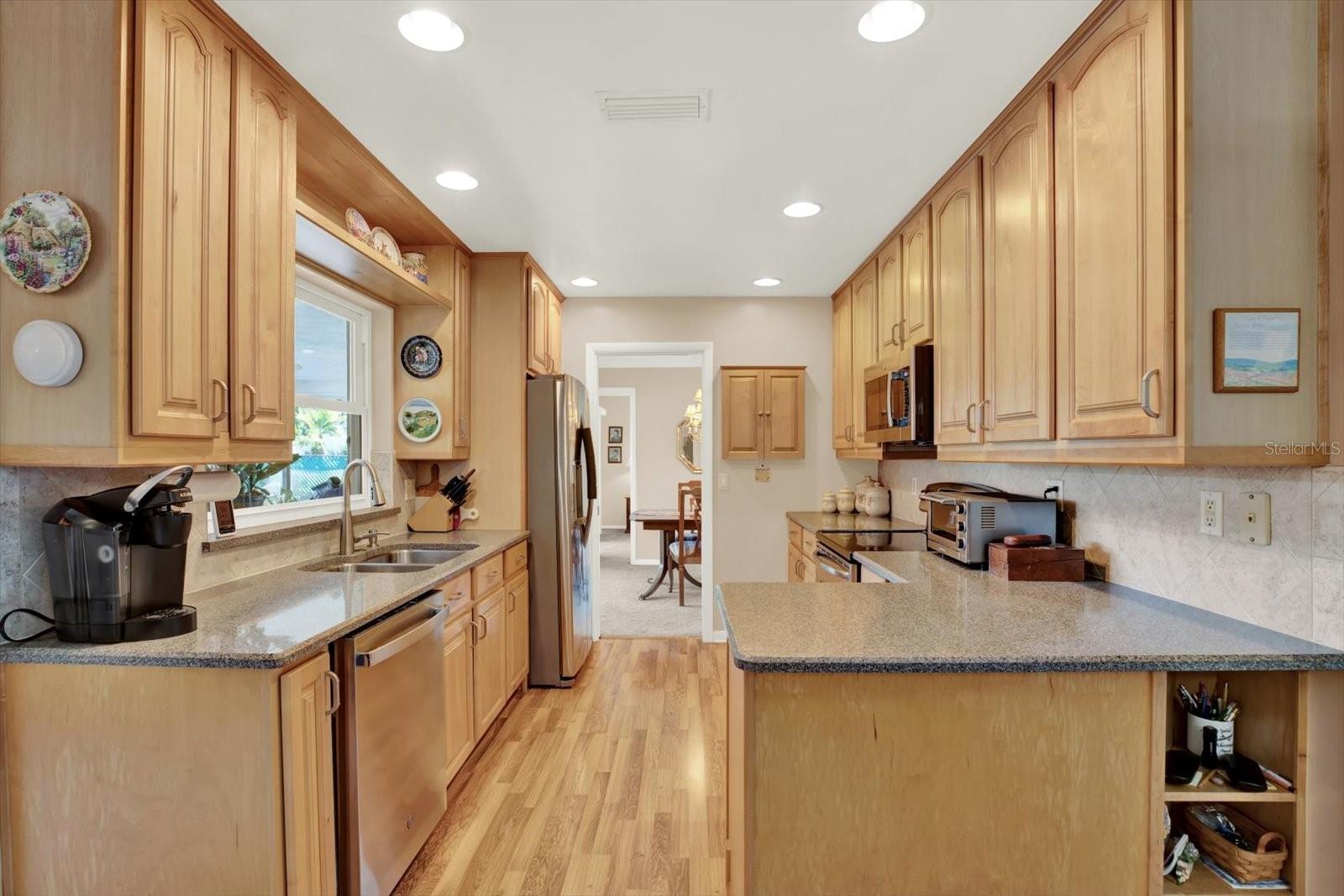 Image 18 of 53 For 10627 Yunker Drive