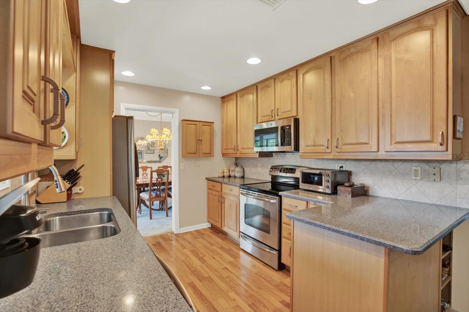 Image 19 of 53 For 10627 Yunker Drive