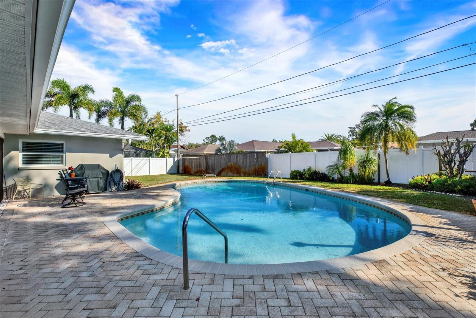 Image 2 of 53 For 10627 Yunker Drive