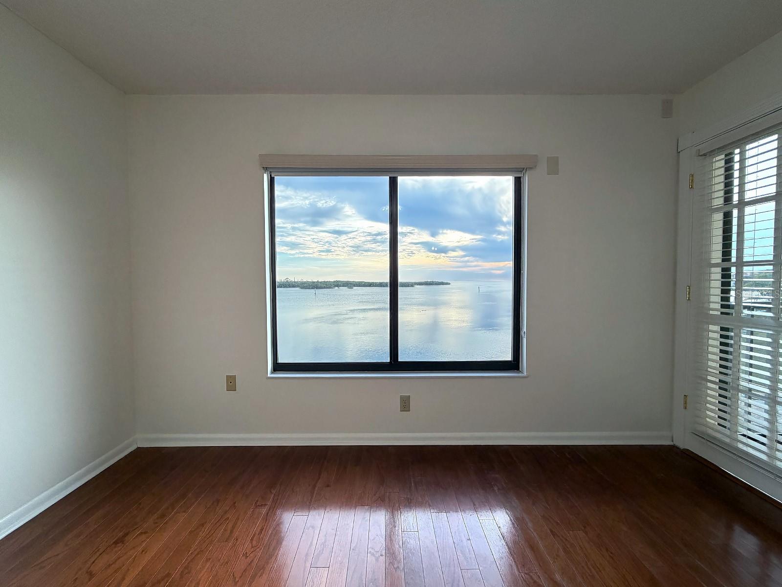 Image 11 of 23 For 4620 Bay Boulevard 1122